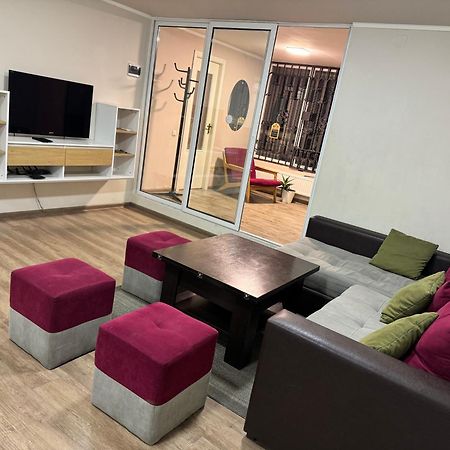 The View Apartments Erevan Esterno foto