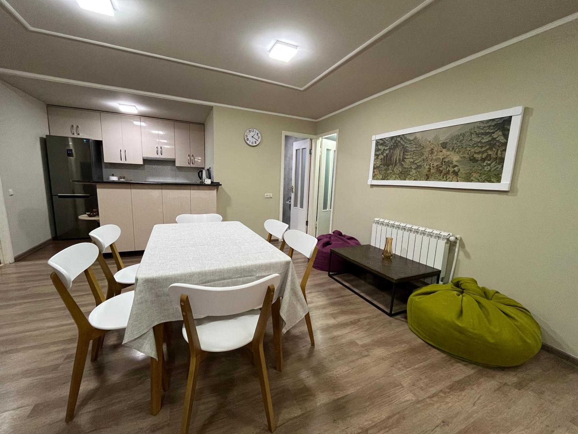 The View Apartments Erevan Esterno foto